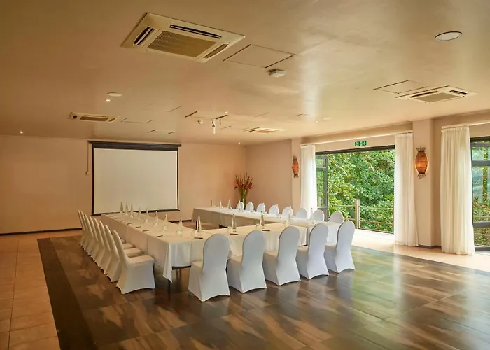 Doubletree By Hilton Seychelles Allamanda & Resort Takamaka