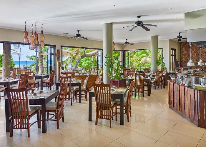 Doubletree By Hilton Seychelles Allamanda & 4* Takamaka