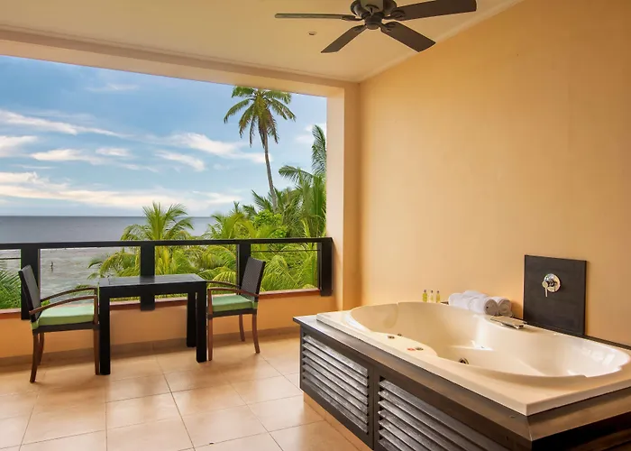 Doubletree By Hilton Seychelles Allamanda & Takamaka