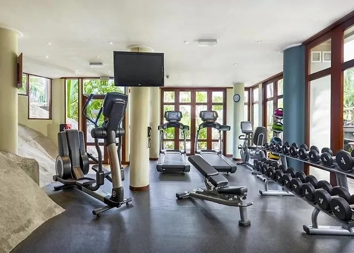 Doubletree By Hilton Seychelles Allamanda & 4* Takamaka